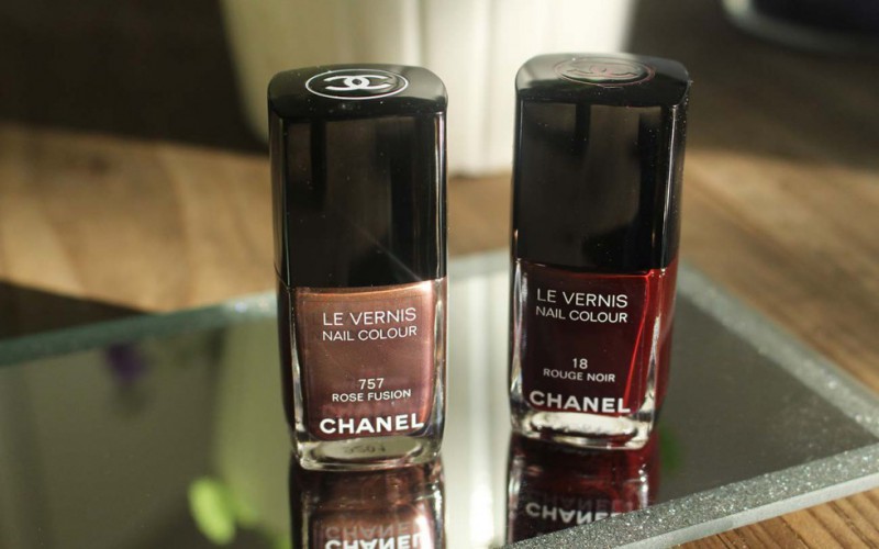 chanel rouge noir smalti